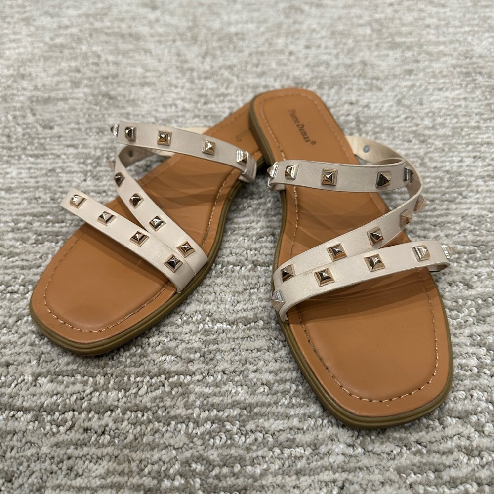 Pierre Dumas sandals, size 10, excellent condition!